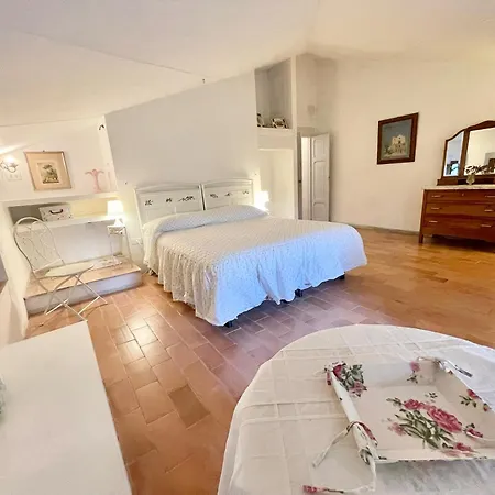 Adam House - Sleeps 7 - Spoleto