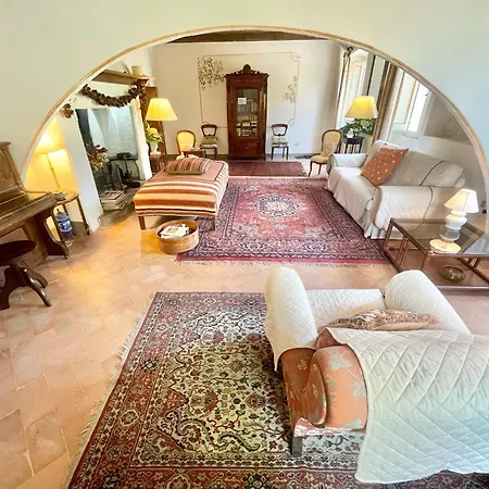 Adam House - Sleeps 7 -