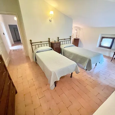 Adam House - Sleeps 7 - Apartment