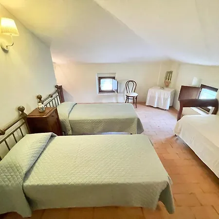 Adam House - Sleeps 7 - Spoleto