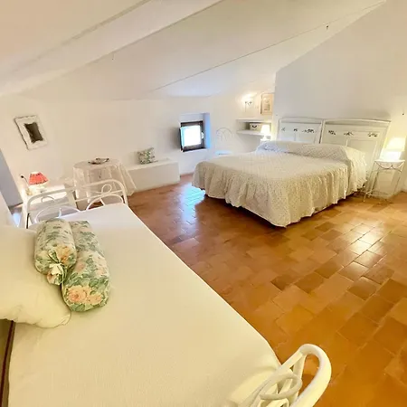 Adam House - Sleeps 7 - Apartment