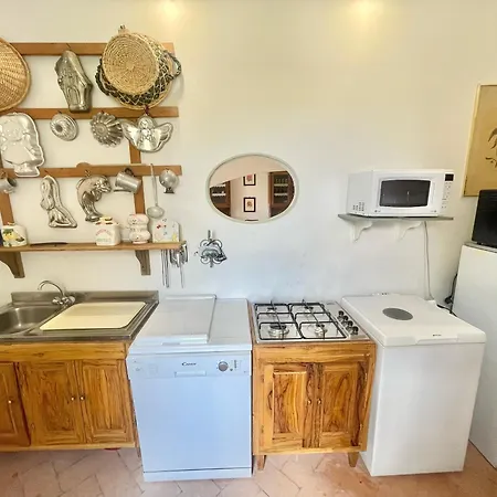 Adam House - Sleeps 7 - Apartment *